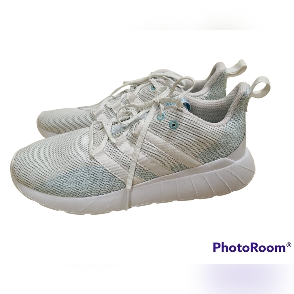 Adidas Women's  Questar Flow Parley shoes size 9.5